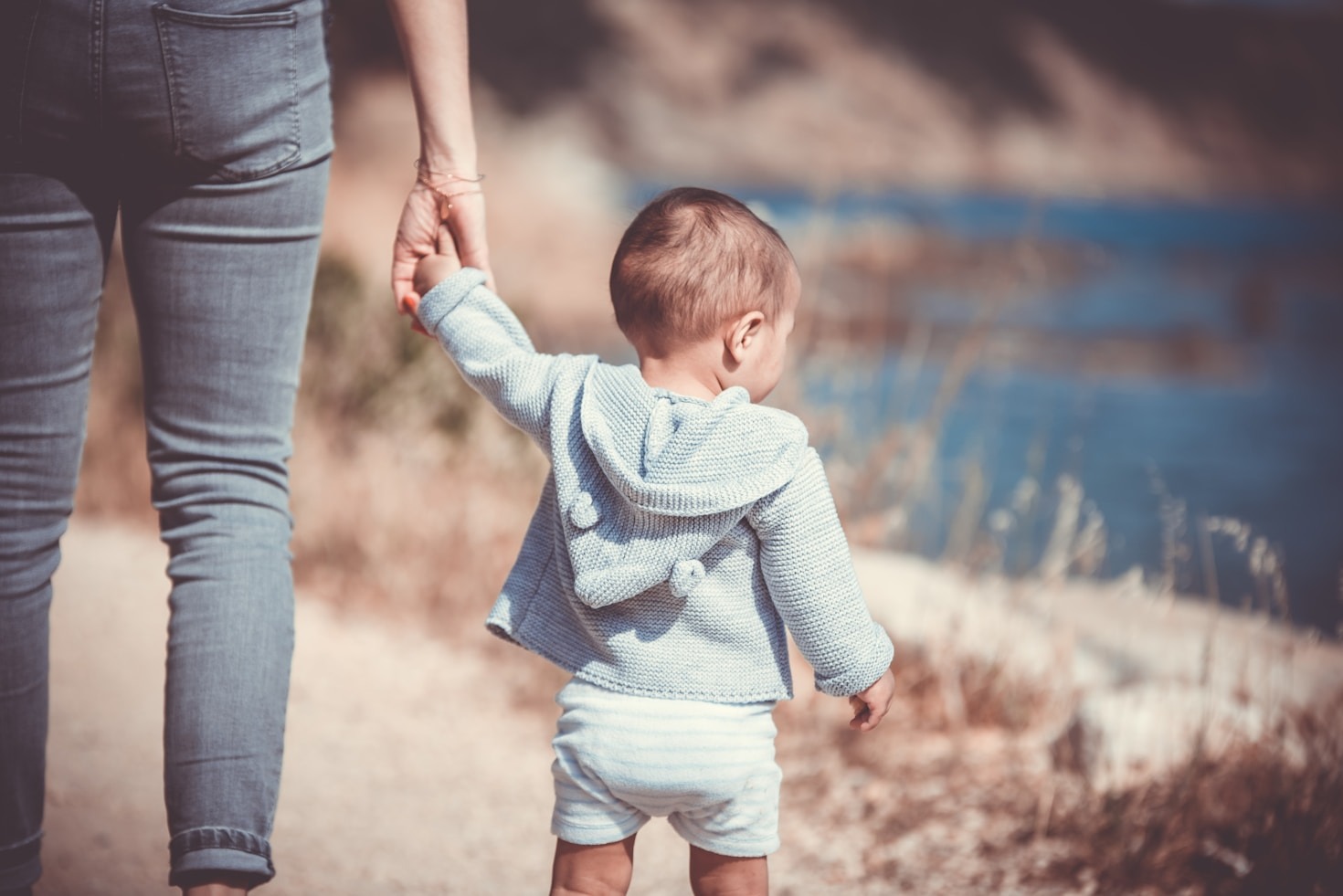 10 Tips for Juggling Parenthood and Career